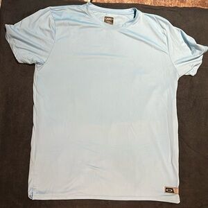 Oakley hydrolix men’s tee.